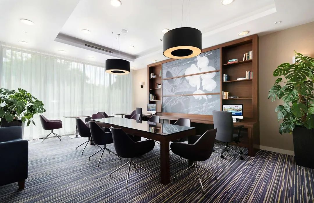 Hampton By Hilton Krakow-1